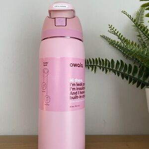 Owala FreeSip Insulated Water Bottle 32 oz – Pink (Leak Proof) NEW
